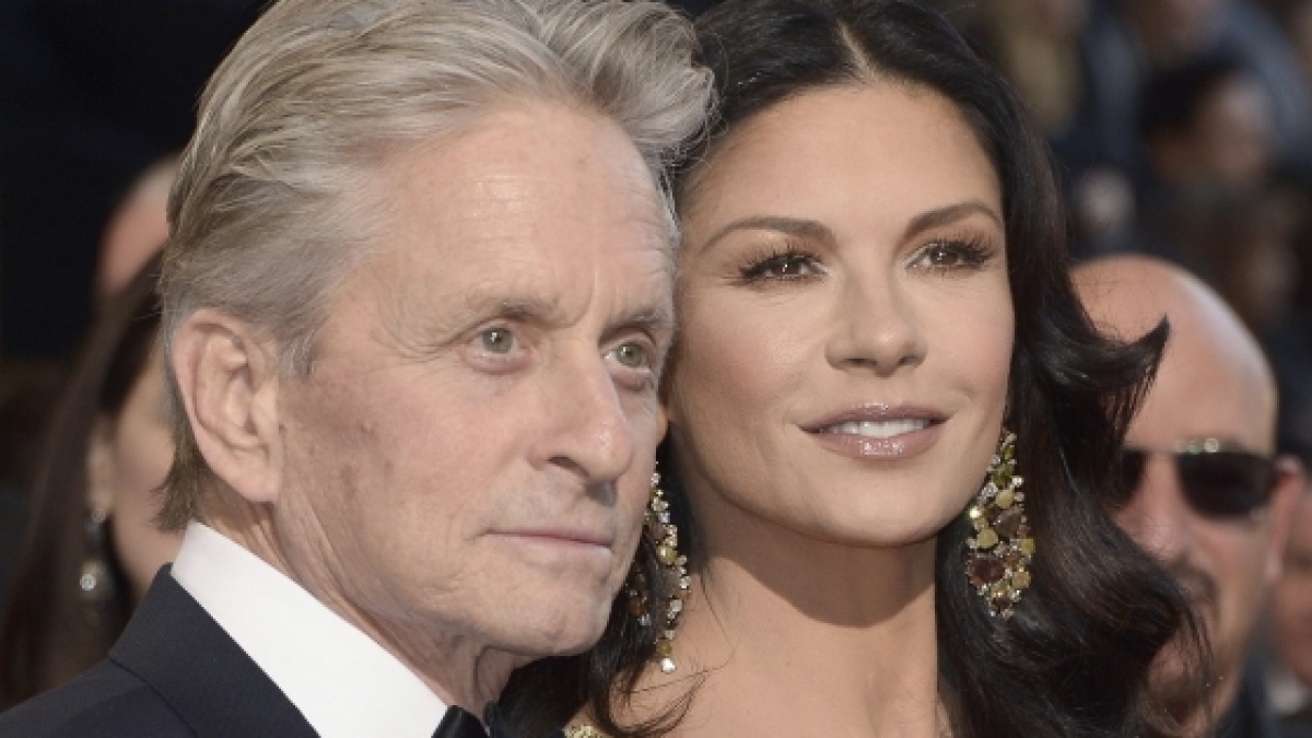 Trotz einer zwischenzeitlichen Beziehungspause: Die Beziehung von Catherine Zeta-Jones und Ehemann Michael Douglas hält - auch bei einem Altersunterschied von 25 Jahren. (Foto)