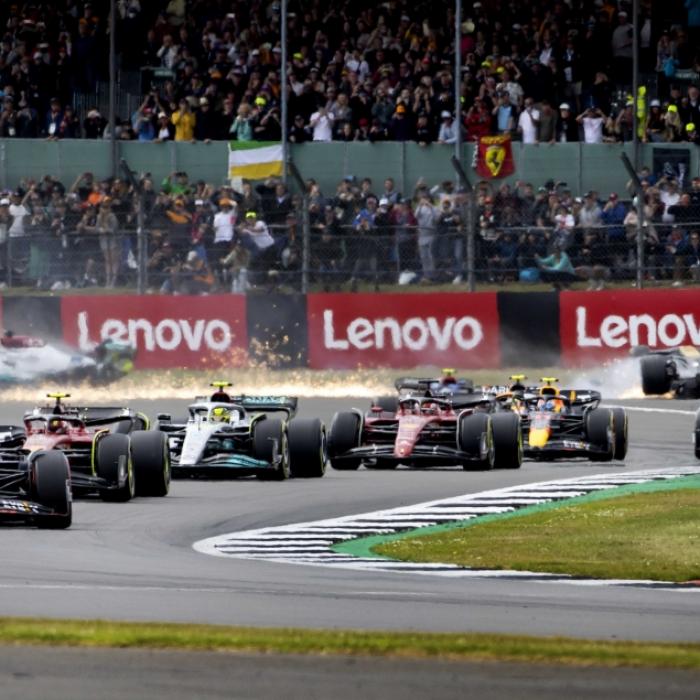 Verstappen siegt im Rennen in Silverstone vor Norris und Hamilton