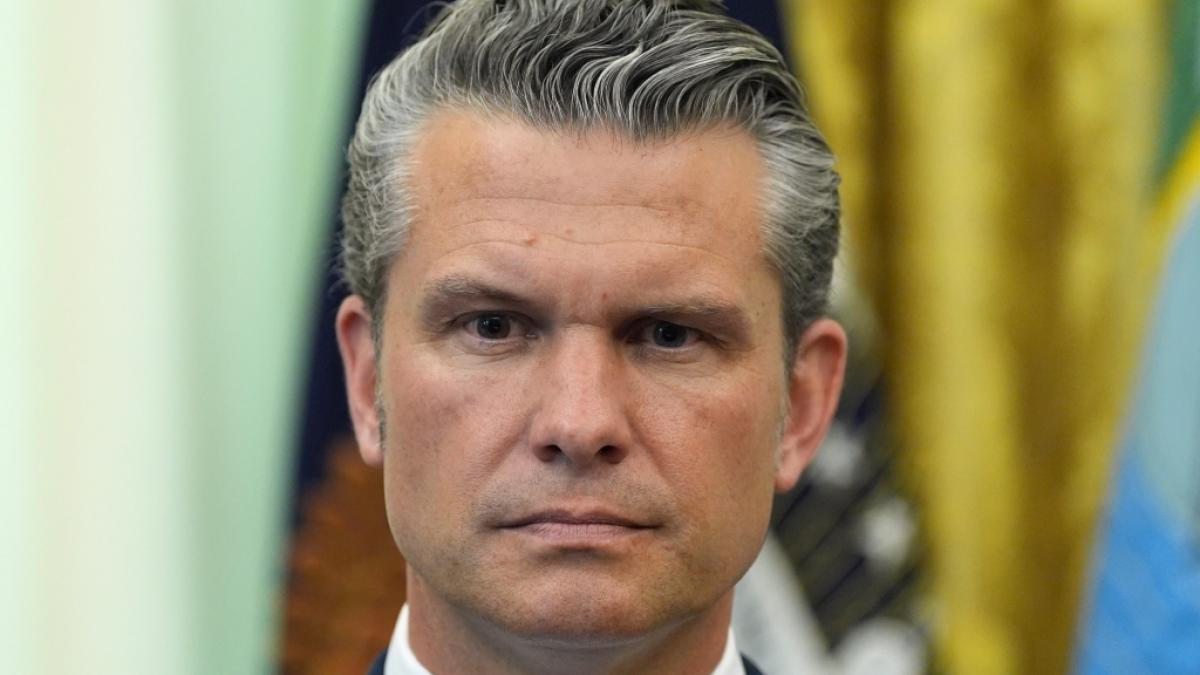 US-Verteidigungsminister Pete Hegseth soll sich &uuml;ber das Gewicht einer Kadettenausbilderin aus Kanada lustig gemacht haben. (Foto)