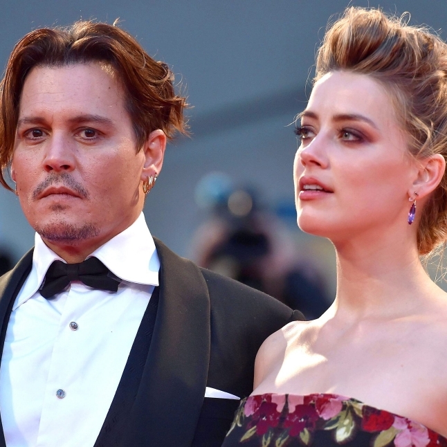 Nach Ex-Frau Amber Heard! Hat er eine neue Freundin?