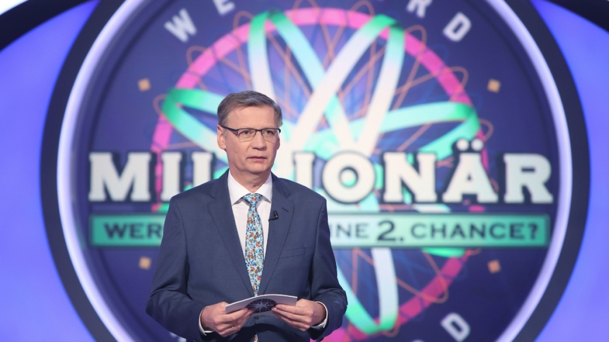 Bei "Wer wird Million&auml;r?" schockierte G&uuml;nther Jauch mit einem &uuml;berraschenden Gest&auml;ndnis. (Foto)