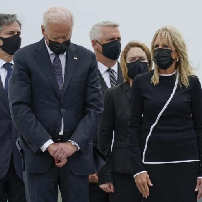 Drama am Sarg! US-Präsident nach Trauerfeier böse beschimpft
