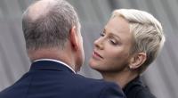 Auf solche zärtlichen Momente mit seiner Ehefrau muss Fürst Albert II. vorerst verzichten: Prinzessin Charlène hat sich abgesetzt und Ehemann und Kinder zurückgelassen.
