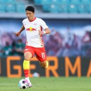 Leipzigs Spieler Hee-chan Hwang will angeblich nach England wechseln.
