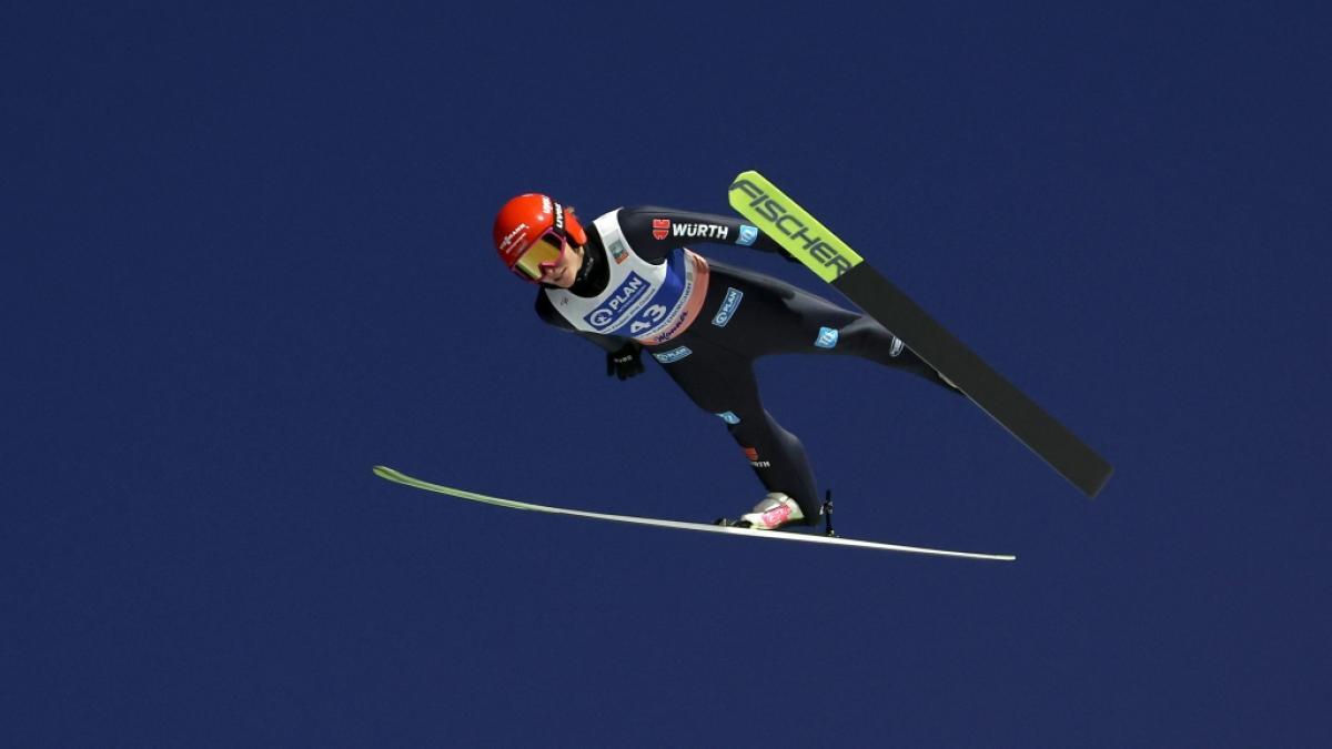 Kann Katharina Schmid bei der Two Nights Tour 2024/25 &uuml;berzeugen? (Foto)