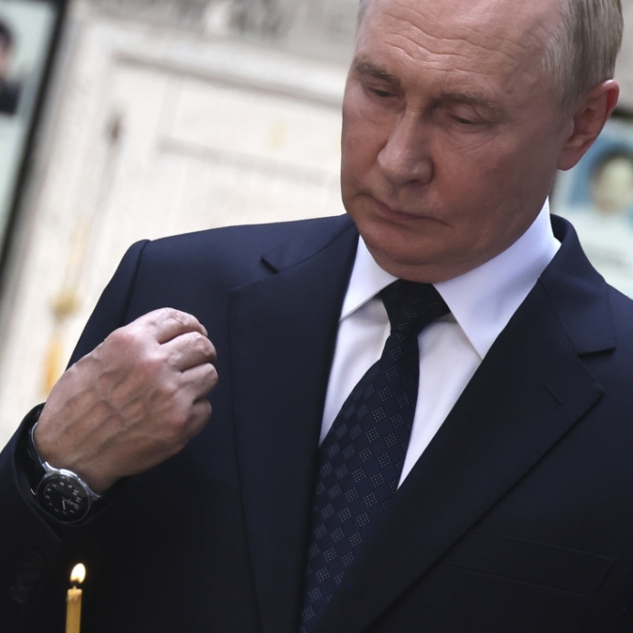 Video macht Drohnen-Angriff auf Putins Stützpunkt deutlich