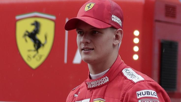 Michael Schumachers Sohn Mick Schumacher steht angeblich kurz vor seinem Debüt in der Formel 1.