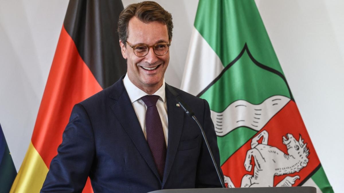 NRW-Ministerpr&auml;sident Hendrik W&uuml;st (CDU) bei einer Rede (Archivbild). (Foto)