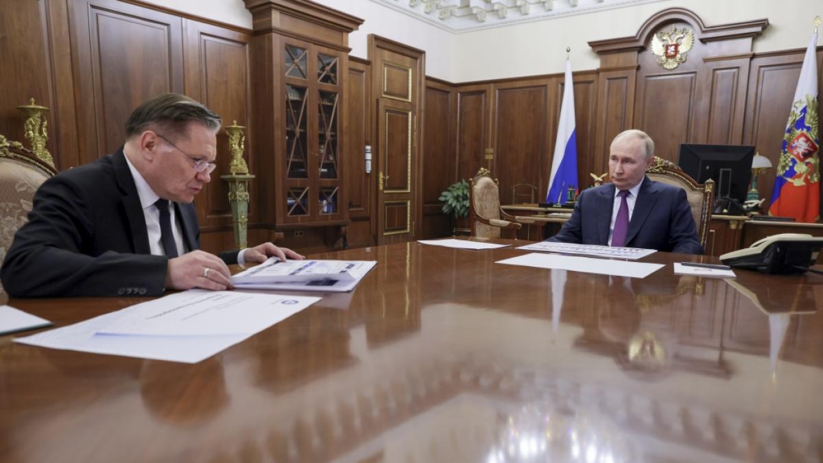 Wladimir Putin hat sich mit Alexej Lichatschow, Generaldirektor der Russischen Staatlichen Atomenergiegesellschaft Rosatom, im Kreml getroffen. (Foto)