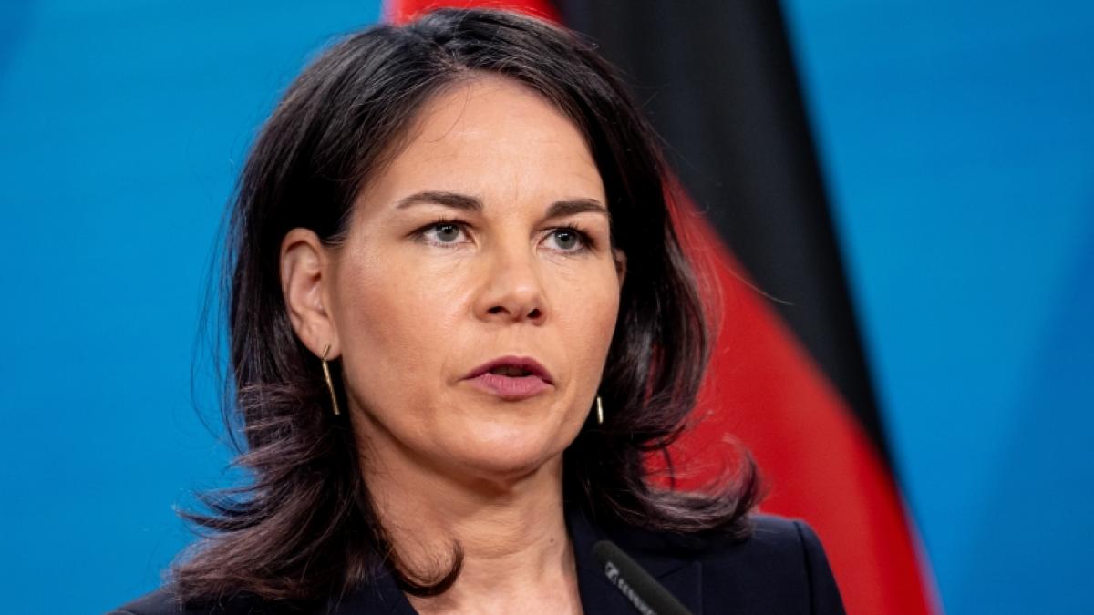 Au&szlig;enministerin Annalena Baerbock gibt nach den Iran-Angriffen auf Israel ein Statement bei Instagram ab. (Foto)