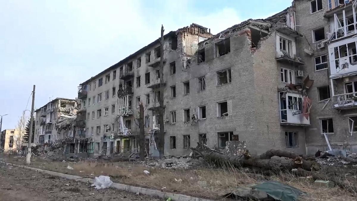 Aufnahmen zeigen die von den russischen Truppen zerst&ouml;rte und mittlerweile eingenommene Stadt Awdijiwka. (Foto)