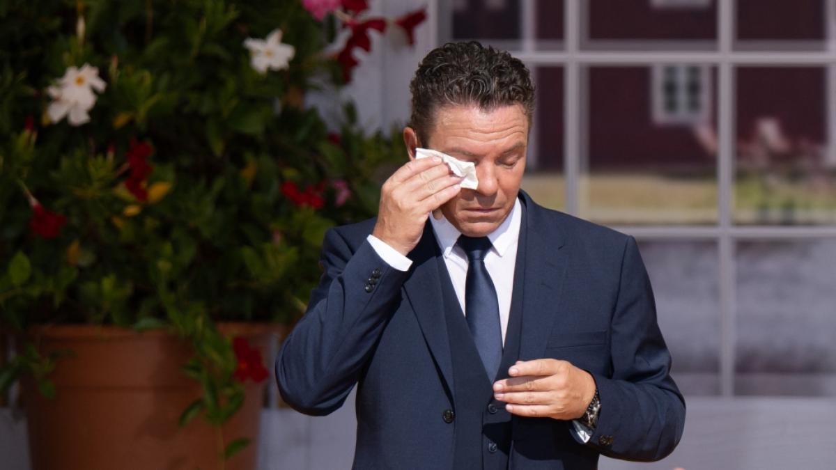 Aus nach &uuml;ber 20 Jahren "Immer wieder sonntags": Stefan Mross (50) kann seine Tr&auml;nen nicht zur&uuml;ckhalten. (Foto)