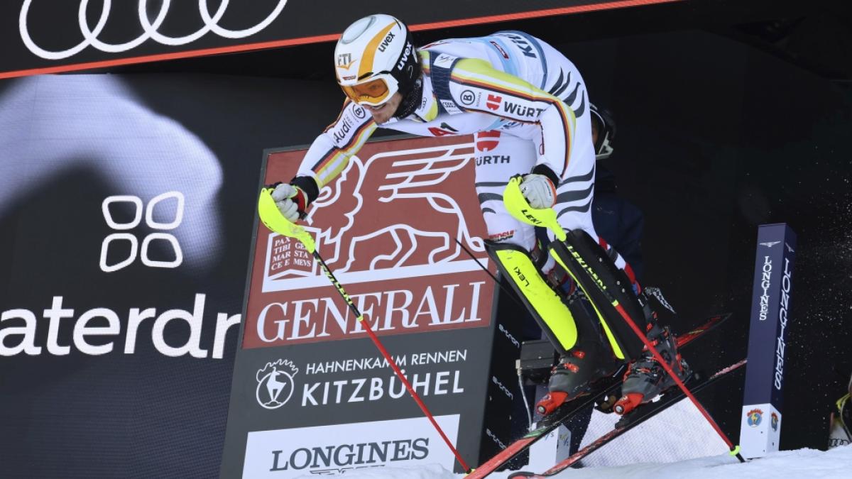 Wie schl&auml;gt sich Deutschlands Ski-Ass Linus Stra&szlig;er beim Slalom in Chamonix? (Foto)