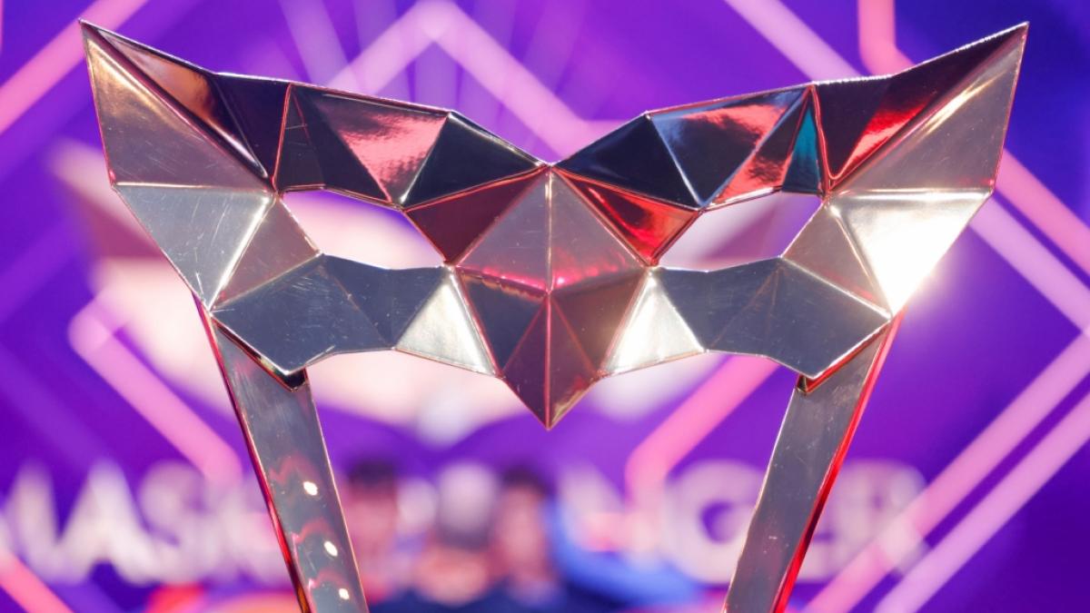 Wer die funkelnde Troph&auml;e bei "The Masked Singer" gewinnen will, muss Stimmgewalt und Showtalent an den Tag legen und in einem der kunstvollen Ganzk&ouml;rperkost&uuml;me mehrere Live-Shows lang schwitzen. (Foto)