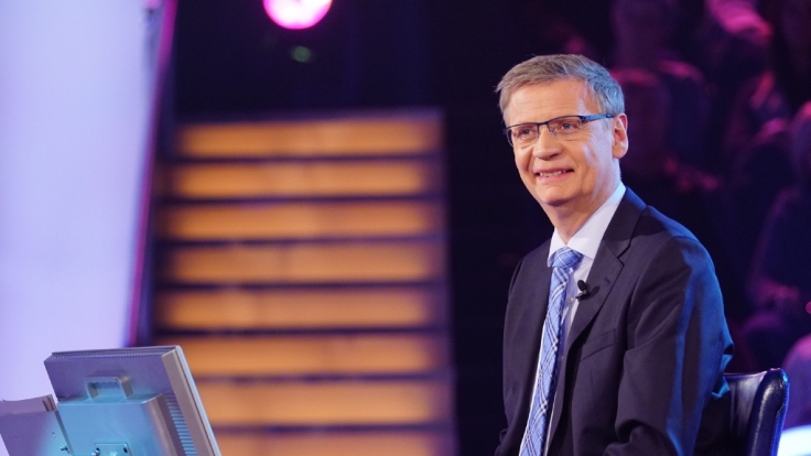 Günther Jauch bittet wieder Kandidaten auf den Quiz-Stuhl bei
