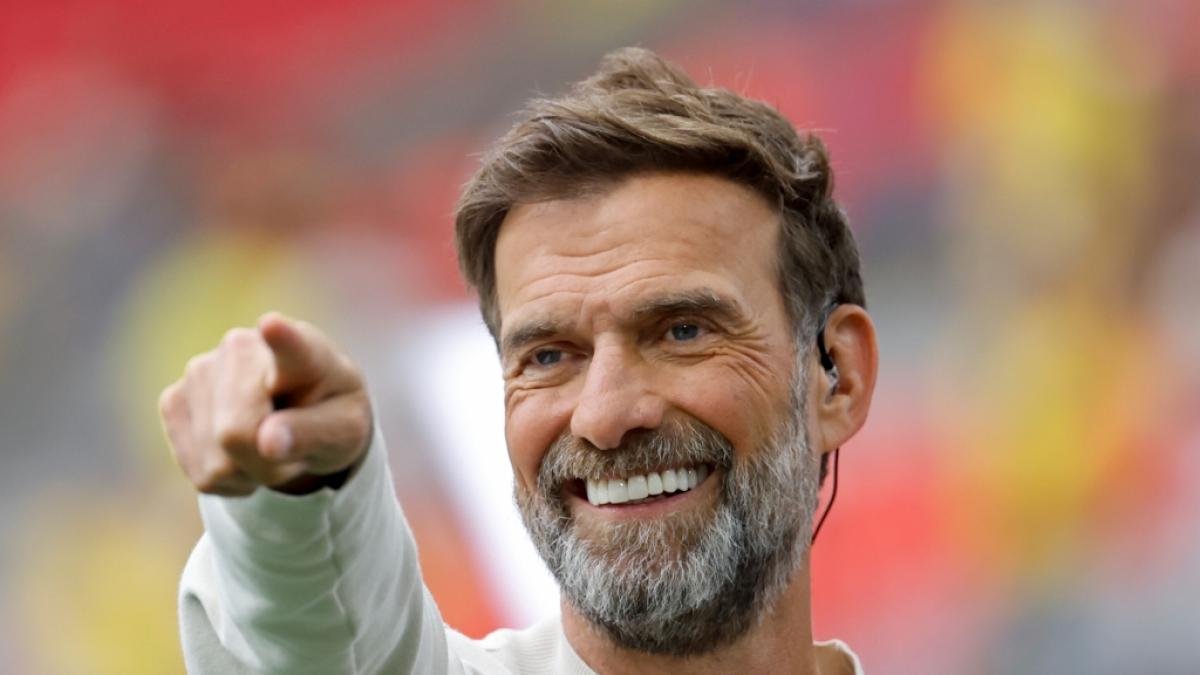 Hinter dem ber&uuml;hmten L&auml;cheln steckt eine bewegte Geschichte: Die neue Klopp-Biografie verr&auml;t, was den Kult-Trainer wirklich gepr&auml;gt hat. (Foto)
