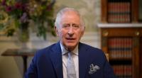 Während König Charles in Kenia auf Staatsbesuch ist, sorgt ein neues Porträt des Monarchen für Zündstoff.