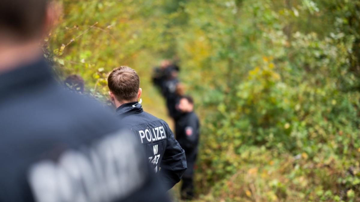 Die Polizei informiert &uuml;ber eine Vermisstenmeldung (Symbolbild). (Foto)