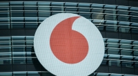 Vodafone will weltweit 11.000 Stellen streichen - auch Deutschland ist betroffen.