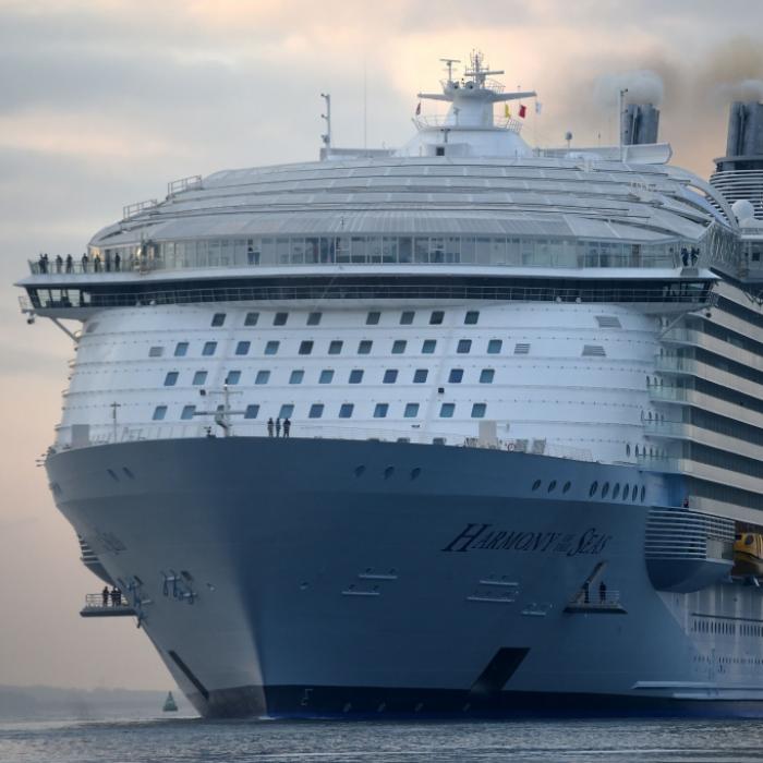 Auf Kreuzfahrtschiff: Junge (12) stürzt vom Balkon und stirbt