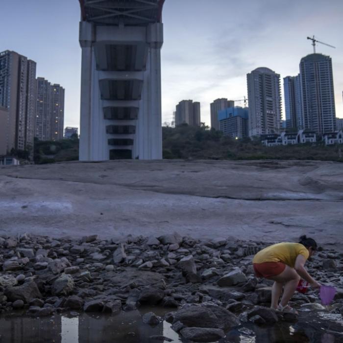 Damit es regnet! China will Wolken mit Raketen 
