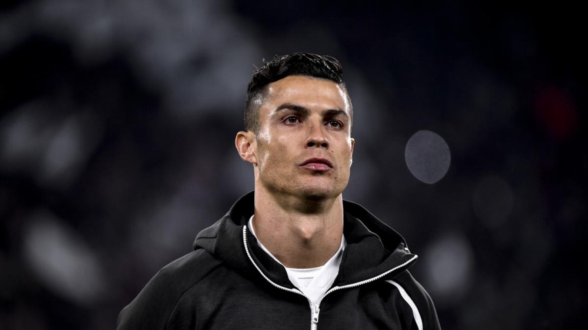 Cristiano Ronaldo l&auml;sst die Muskeln spielen. (Foto)