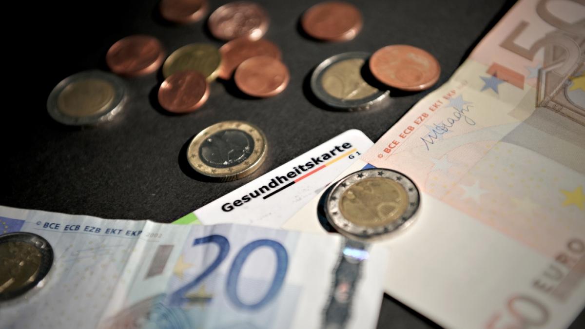 Deutschlands Kassen&auml;rzte klagen &uuml;ber unn&ouml;tige Arztbesuche - und wollen mit einem Bonusmodell f&uuml;r Steuerung sorgen. (Foto)