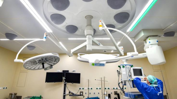 Erschreckende Studie: Weniger Krankenhäuser würde die medizinische Versorgung verbessern. Droht nun 600 Krankenhäusern die Schließung?