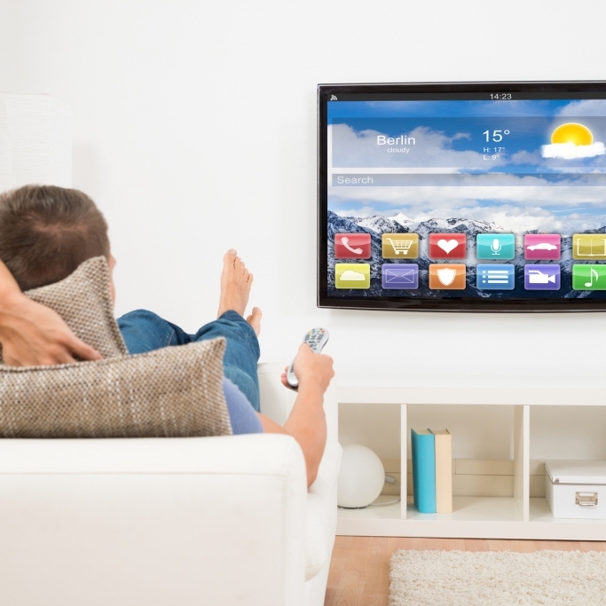 Groß und dennoch gut? Neue Super-Fernseher im Test