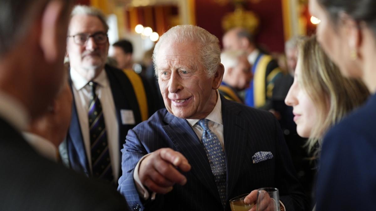K&ouml;nig Charles &uuml;berrascht mit Kurswechsel (Foto)