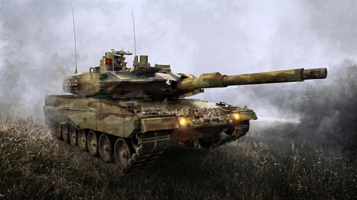 Aufnahmen zeigen mehrere in die Luft gejagte russische Panzer. (Symbolfoto) (Foto)