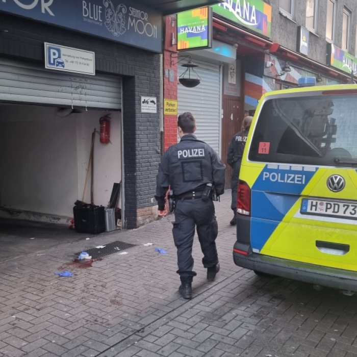 Schießerei vor Club - Täter noch immer auf der Flucht