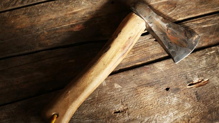 Tötete ein 32-Jähriger seine Mutter mit einer Axt? (Symbolfoto)