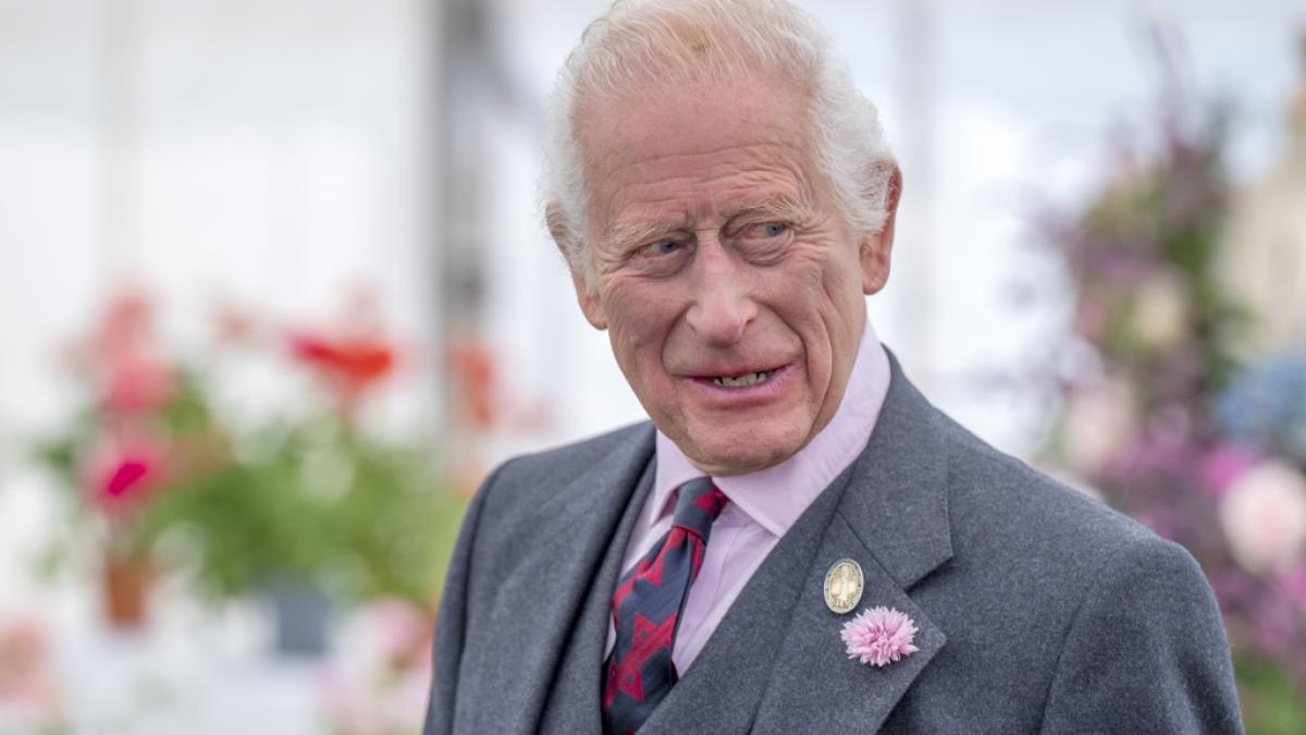 K&ouml;nig Charles III. hat bei einem Besuch der britischen Marine ein Atom-U-Boot inspiziert. (Foto)