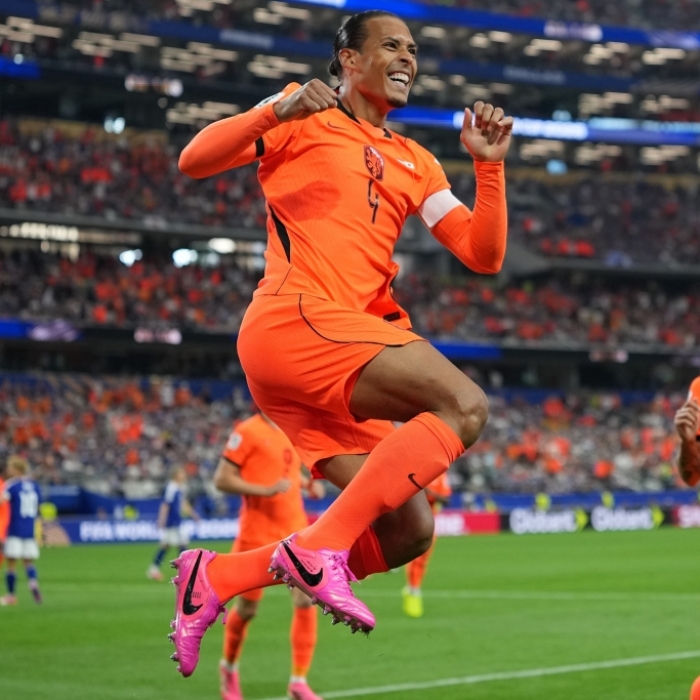 Brobbey, Gakpo und Summerville treffen für die Niederlande