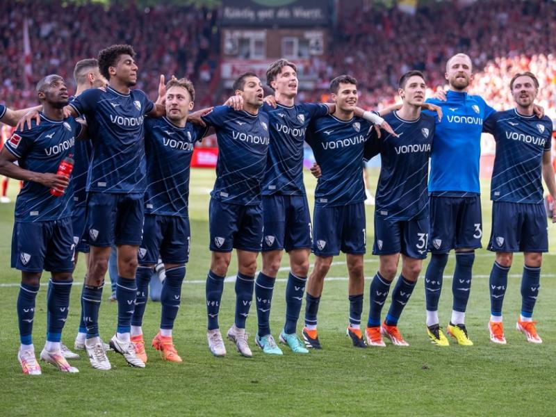 VfL Bochum News: "Fassungslos": Bochumer Ultras kritisieren Hüpfverbot scharf