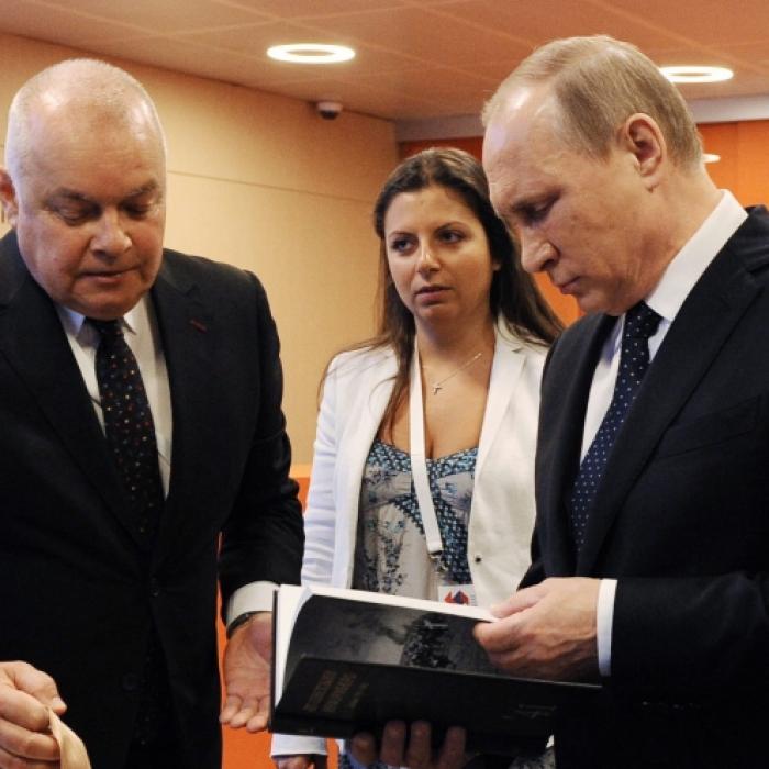 Aus einem ganz bestimmten Grund! Putin-Hetzerin hofft auf 3. Weltkrieg