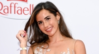 Sarah Engels zeigt sich auf Instagram im knappen Bikini und knabbert an ihrer frischen Wassermelone.