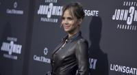 Halle Berry betört bei Instagram mit einem gewagten Bein-Schlitz.