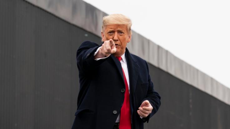 Donald Trump schäumt vor Wut über den Auftritt seiner Anwälte beim Amtsenthebungsverfahren im Senat.