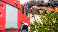 In Neunkirchen wurden die Leichen eines Lehrerpaares nach einem Hausbrand gefunden. (Symbolfoto)