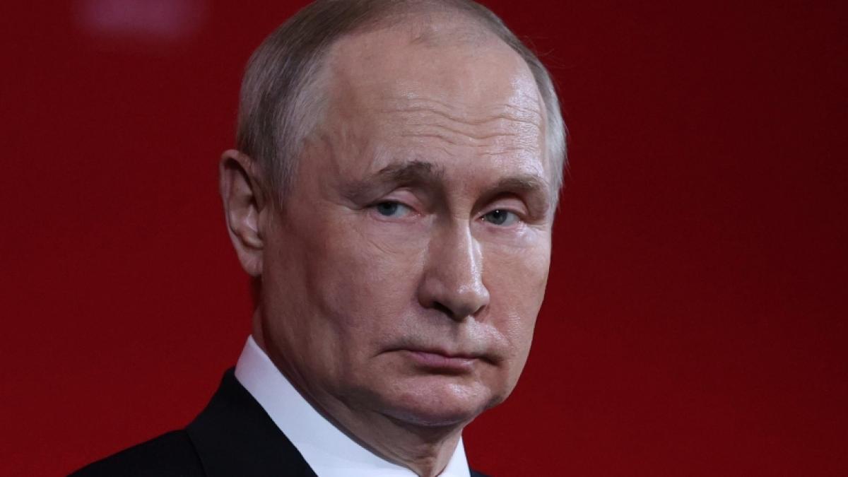 Ein neues Video enth&uuml;llt Wladimir Putins Panzer-Blamage. (Foto)