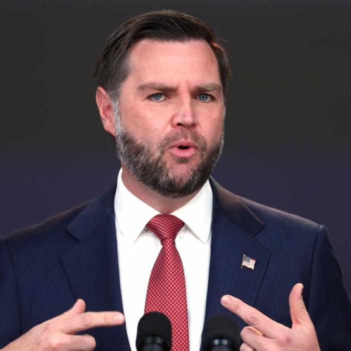 JD Vance sieht sich mit neuen Schlagzeilen konfrontiert.