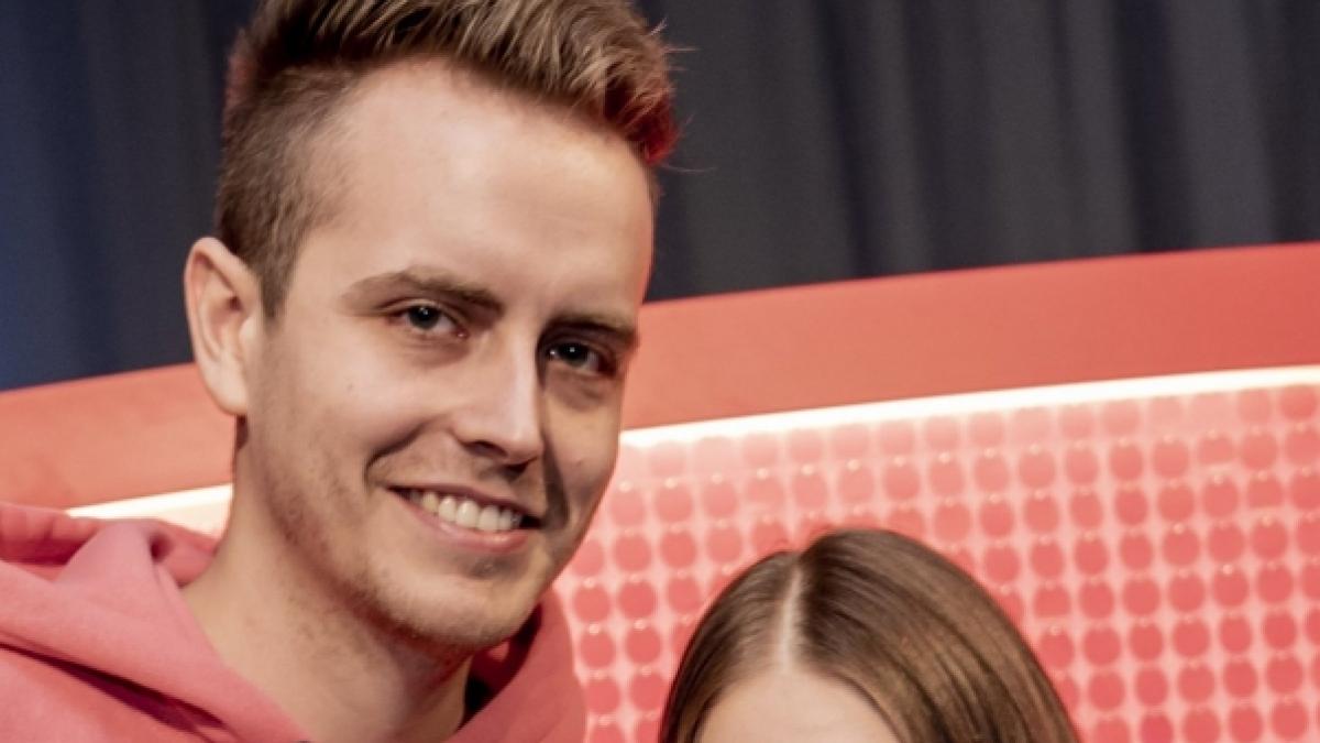 Verbringt YouTuber Julian Cla&szlig;en derzeit wom&ouml;glich einen Urlaub mit einem Instagram-Model in seinem und Bibi Cla&szlig;ens Mallorca-Haus? (Foto)
