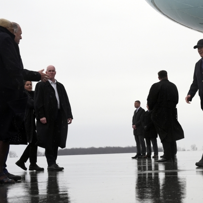 US-Präsident trägt plötzlich Anti-Sturz-Schuhe