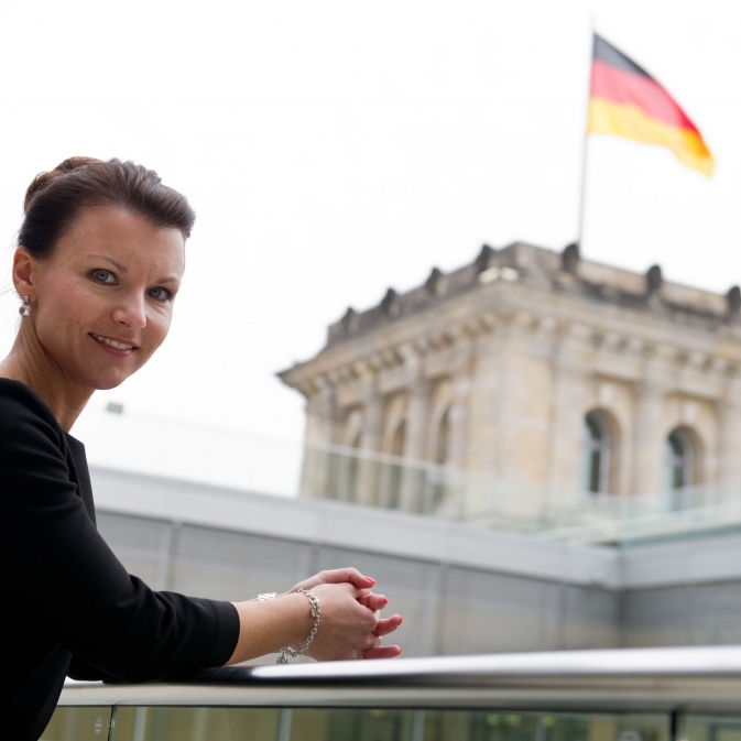 Heißeste Frau in der Politik! Wer ist die heiße Miss Bundestag?
