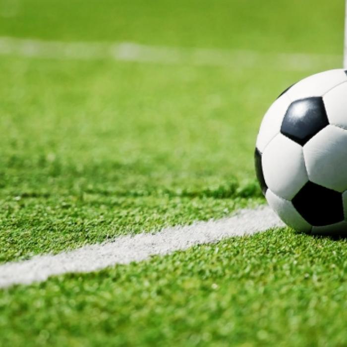 Schock beim 1. FC Köln! Fußball-Legende überraschend gestorben