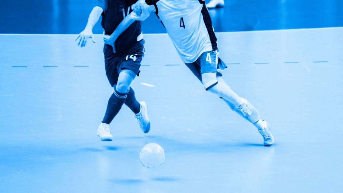 Ein Hallenfu&szlig;ballspiel in Hamm (Nordrhein-Westfalen) musste nach einer Schl&auml;gerei und der Abgabe von Sch&uuml;ssen abgebrochen werden (Symbolfoto). (Foto)