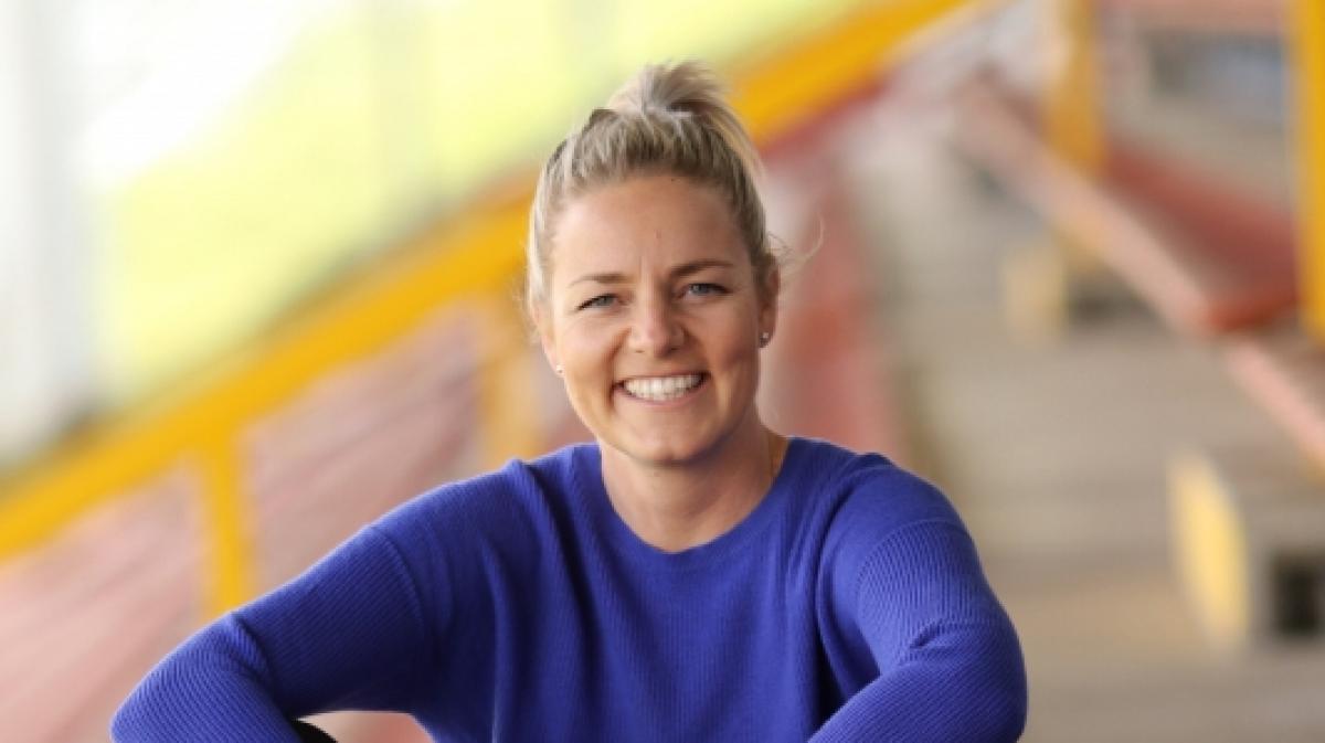 Christina Graf berichtet als Fu&szlig;ball-Kommentatorin &uuml;ber die Frauen-EM. (Foto)