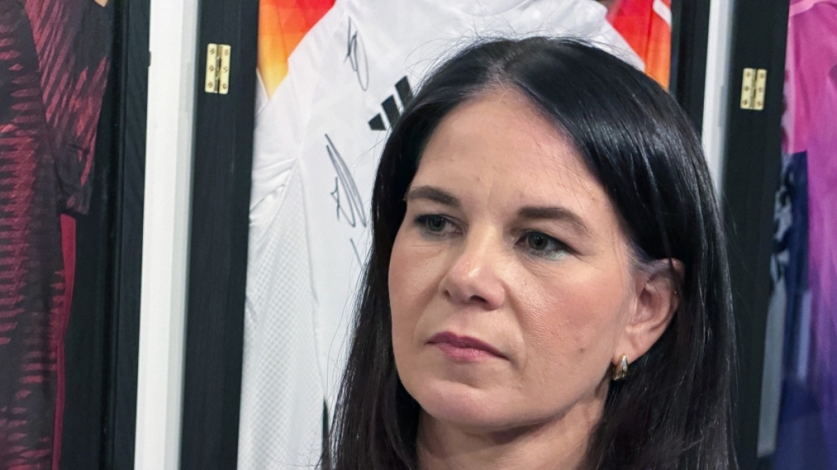 Annalena Baerbock ist derzeit offenbar im WM-Fieber. (Foto)
